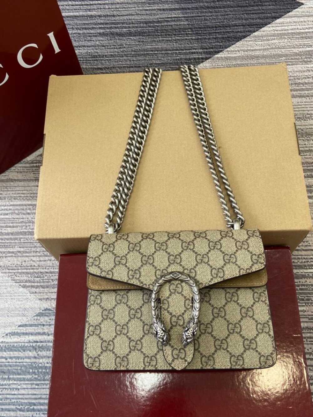 Gucci GG Supreme Dionysus Mini Chain Shoulder Bag